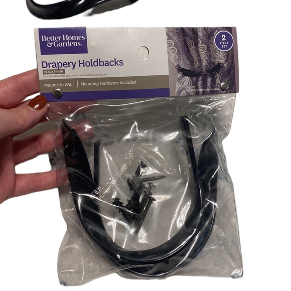 Better Homes & Garden drapery holdbacks black finish 3 sets - Picture 6 of 9